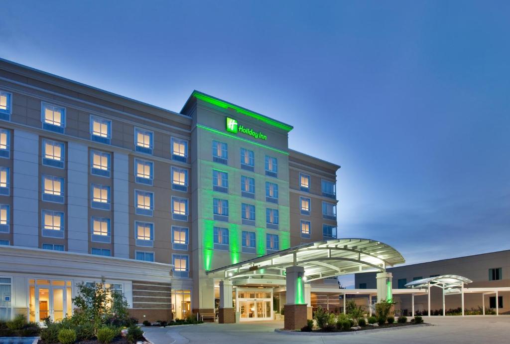 Holiday Inn Kansas City Airport an IHG Hotel Main image 1